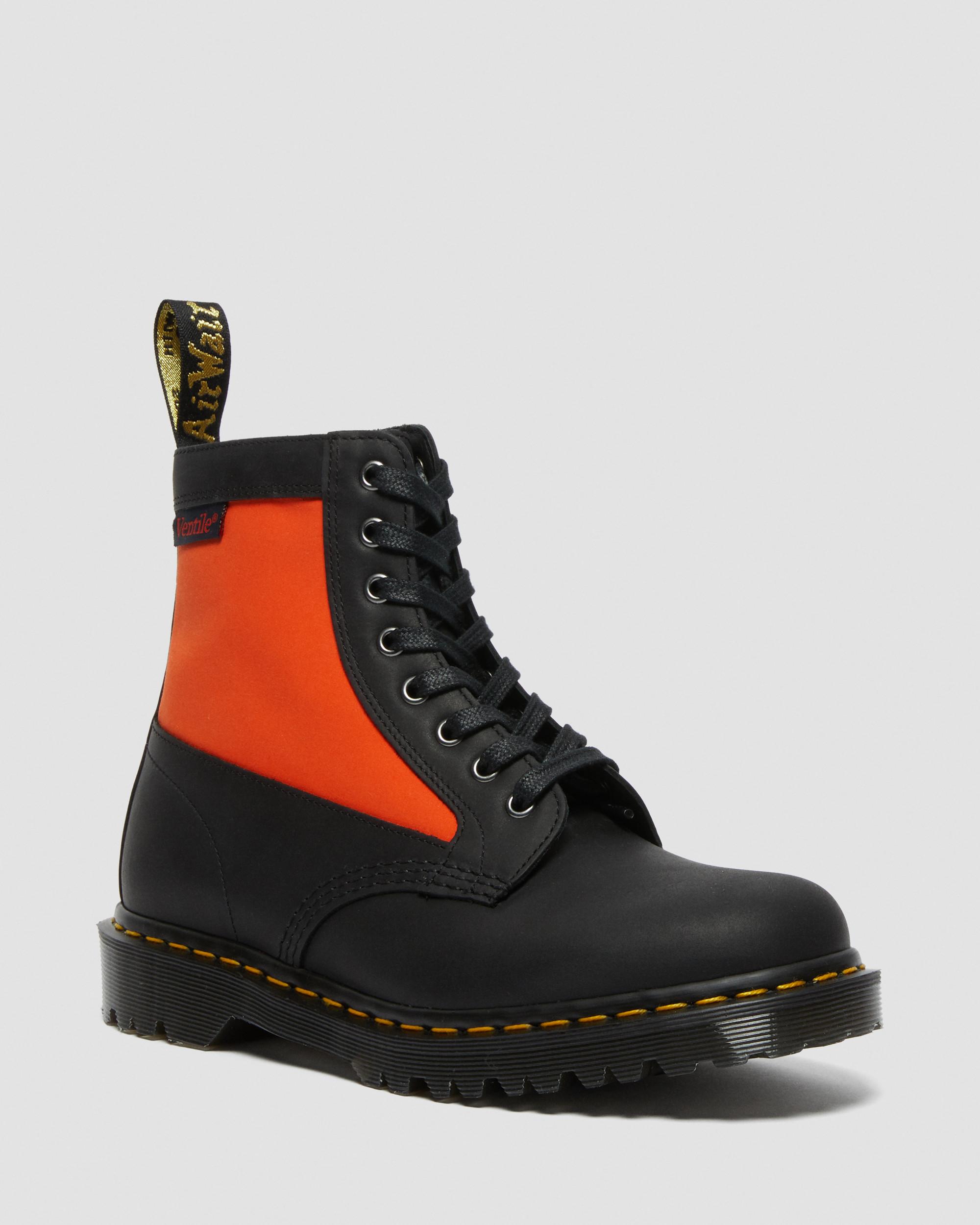 1460 Panel Made in England Leather Lace Up Boots in Black | Dr