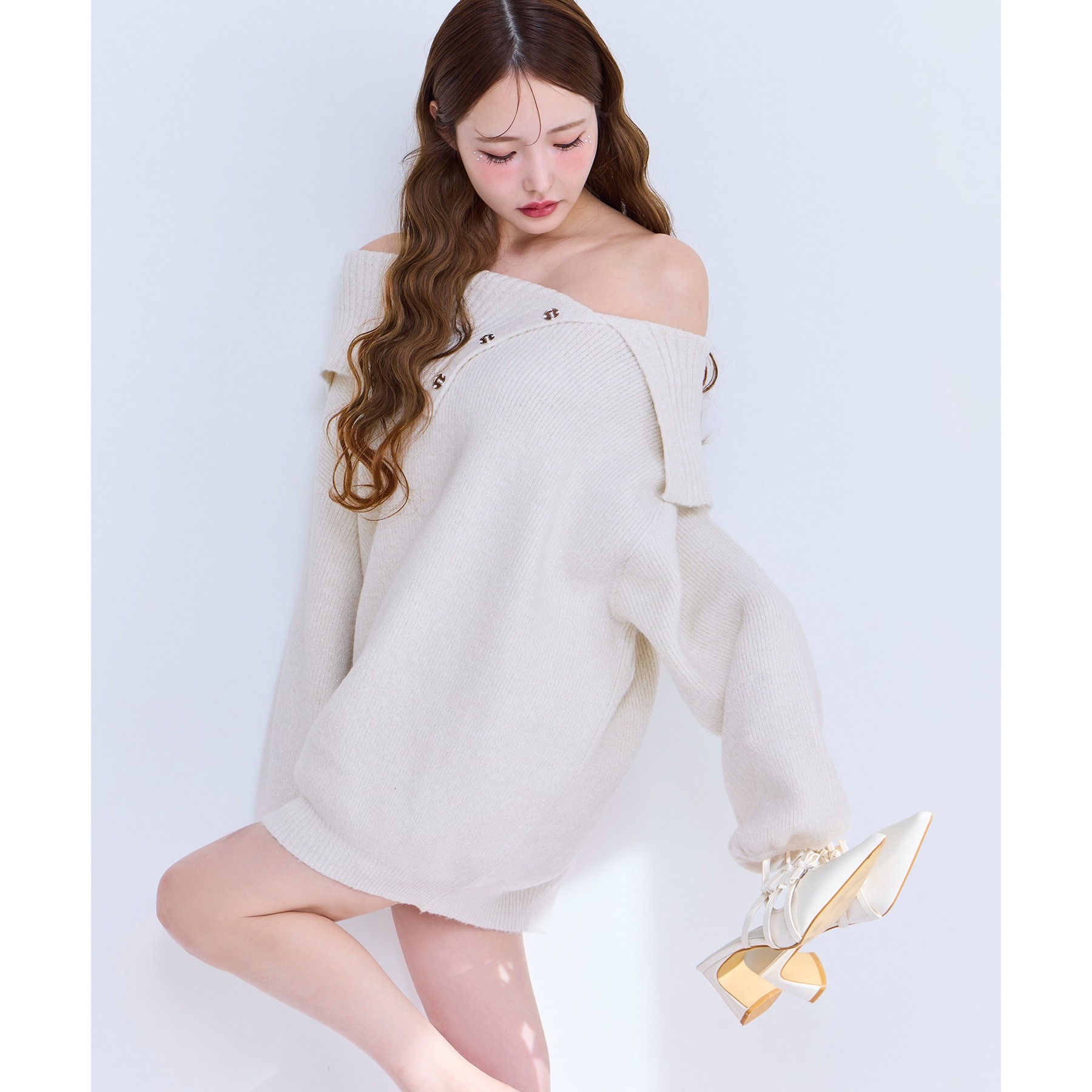 オフショルニットミニワンピース | ファッション通販サイト NUGU