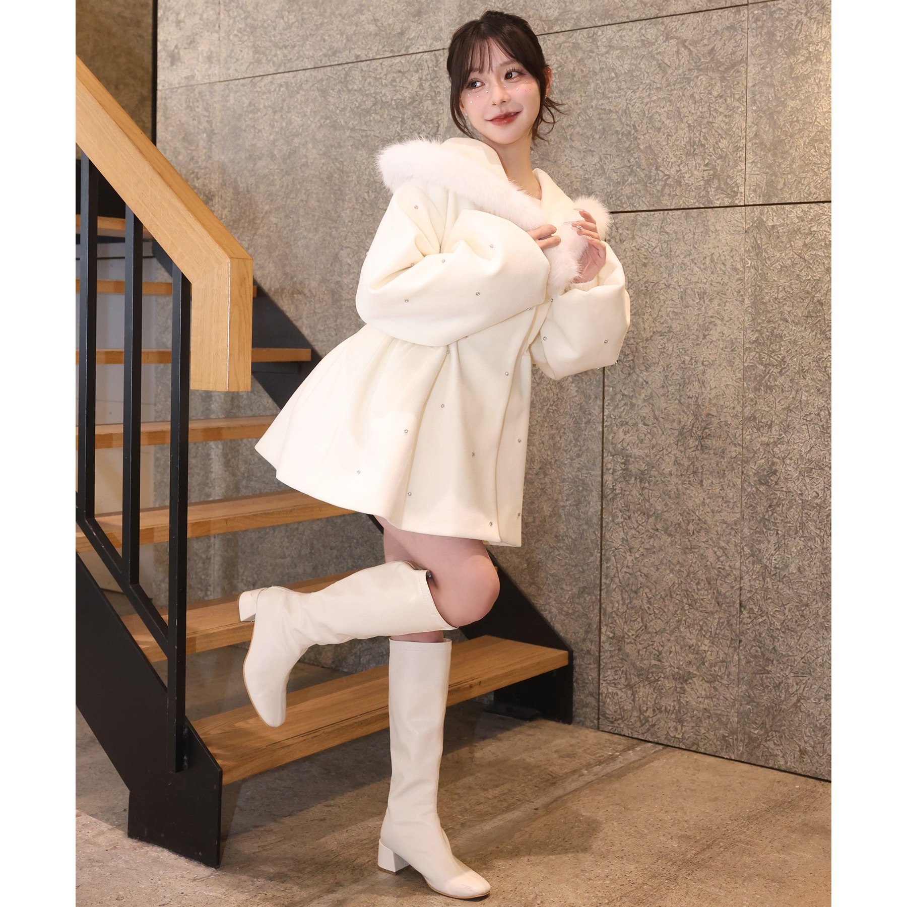 フードフェイクファービジューミドルコート | ファッション通販サイト NUGU