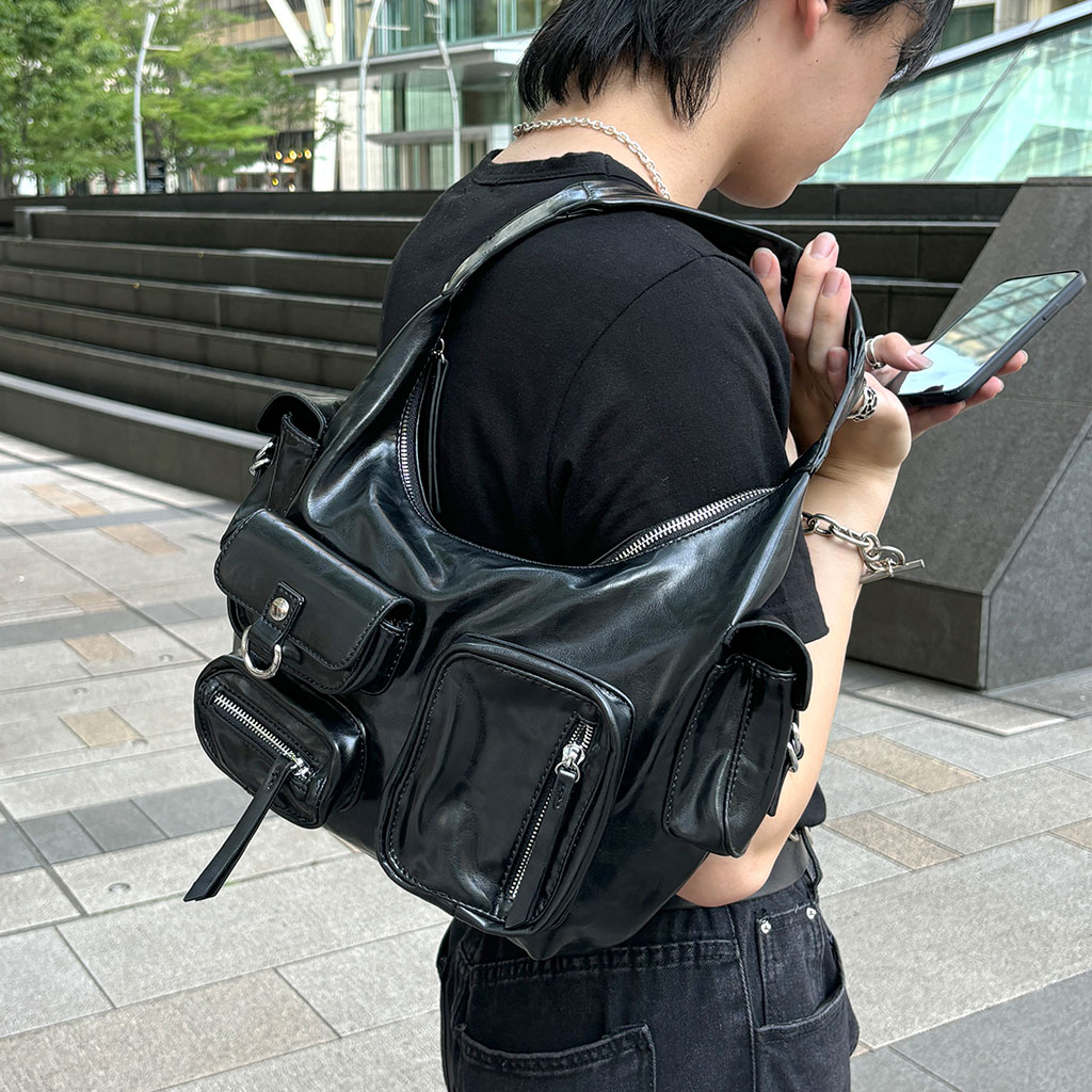 マルチポケットショルダーバッグ | ファッション通販サイト NUGU