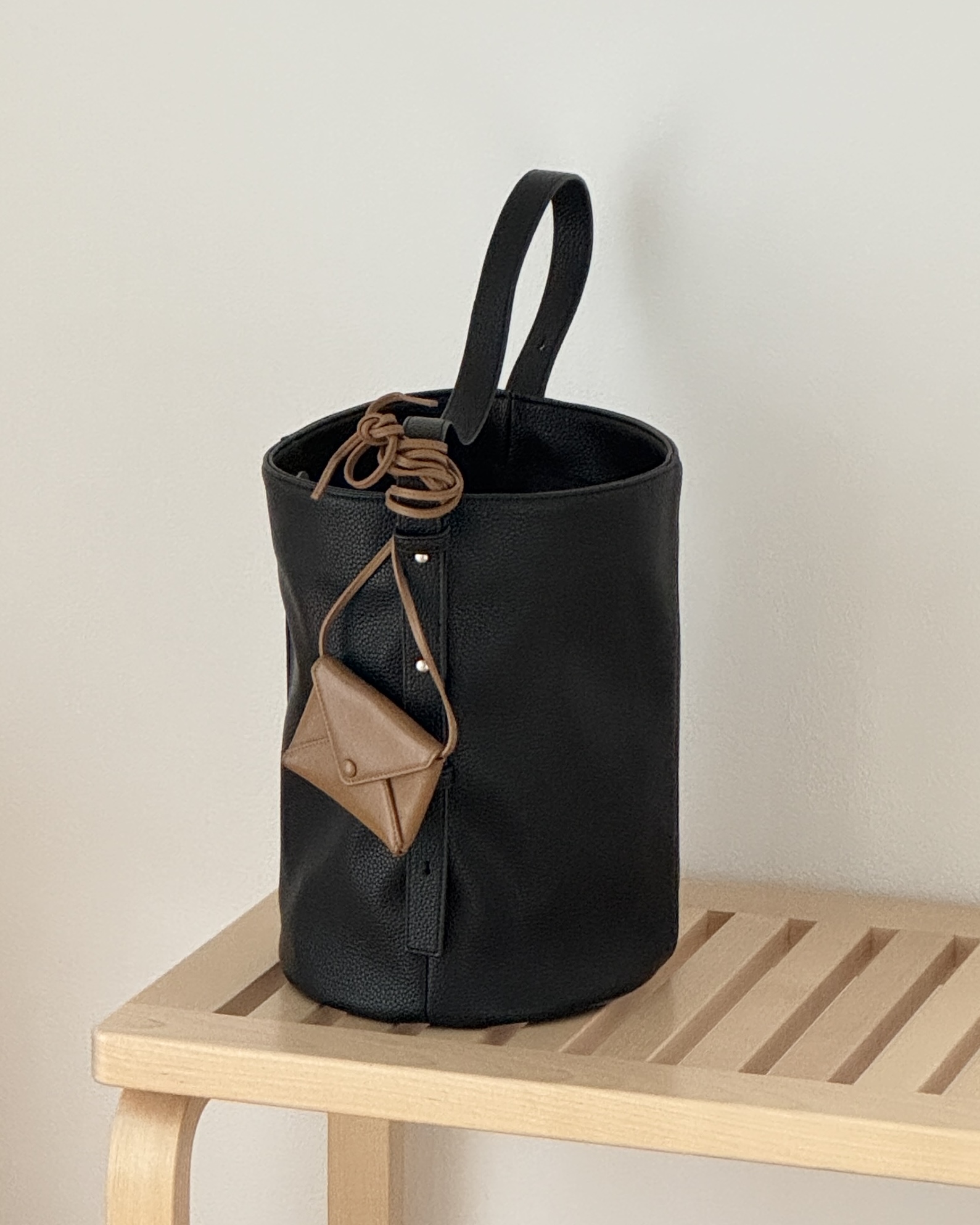 ORIGINAL) マキシバケットバッグ(black) | ファッション通販サイト NUGU