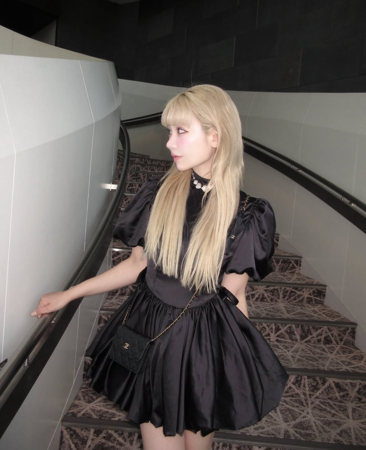 satin balloon peplum mini one-piece | ファッション通販サイト NUGU