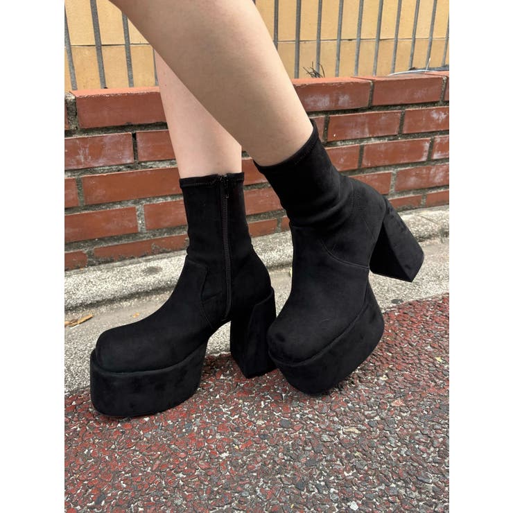 バルキープランプショートフィットブーツ[品番：MKSW0066935]｜EMODA