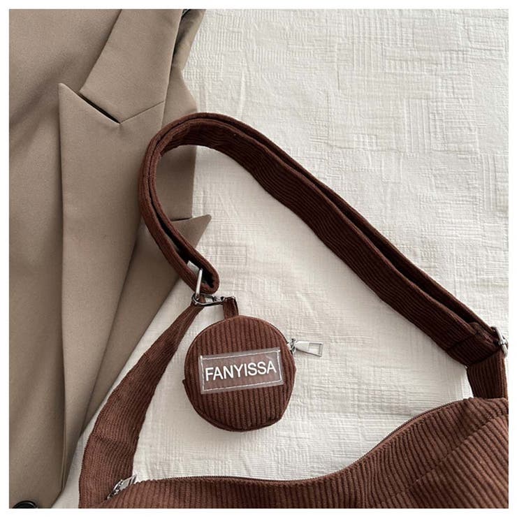 ショルダーバッグ 肩かけバッグ 斜めがけ ミニクロスボディバッグ 軽量