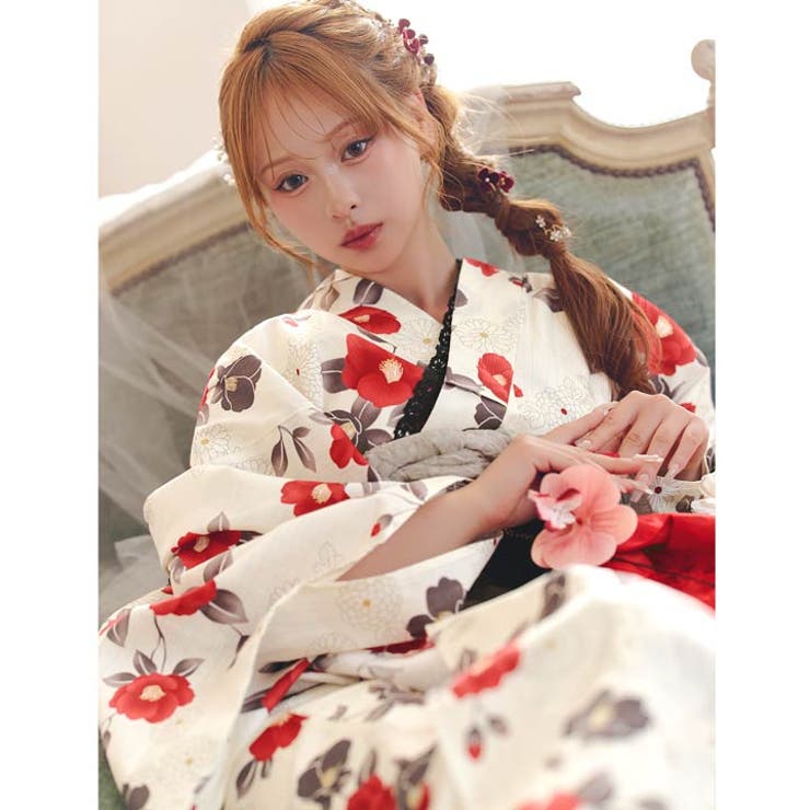 レトロ紅椿柄浴衣【2025年新作 YUKATA by[品番：DY000032340]｜Dazzy