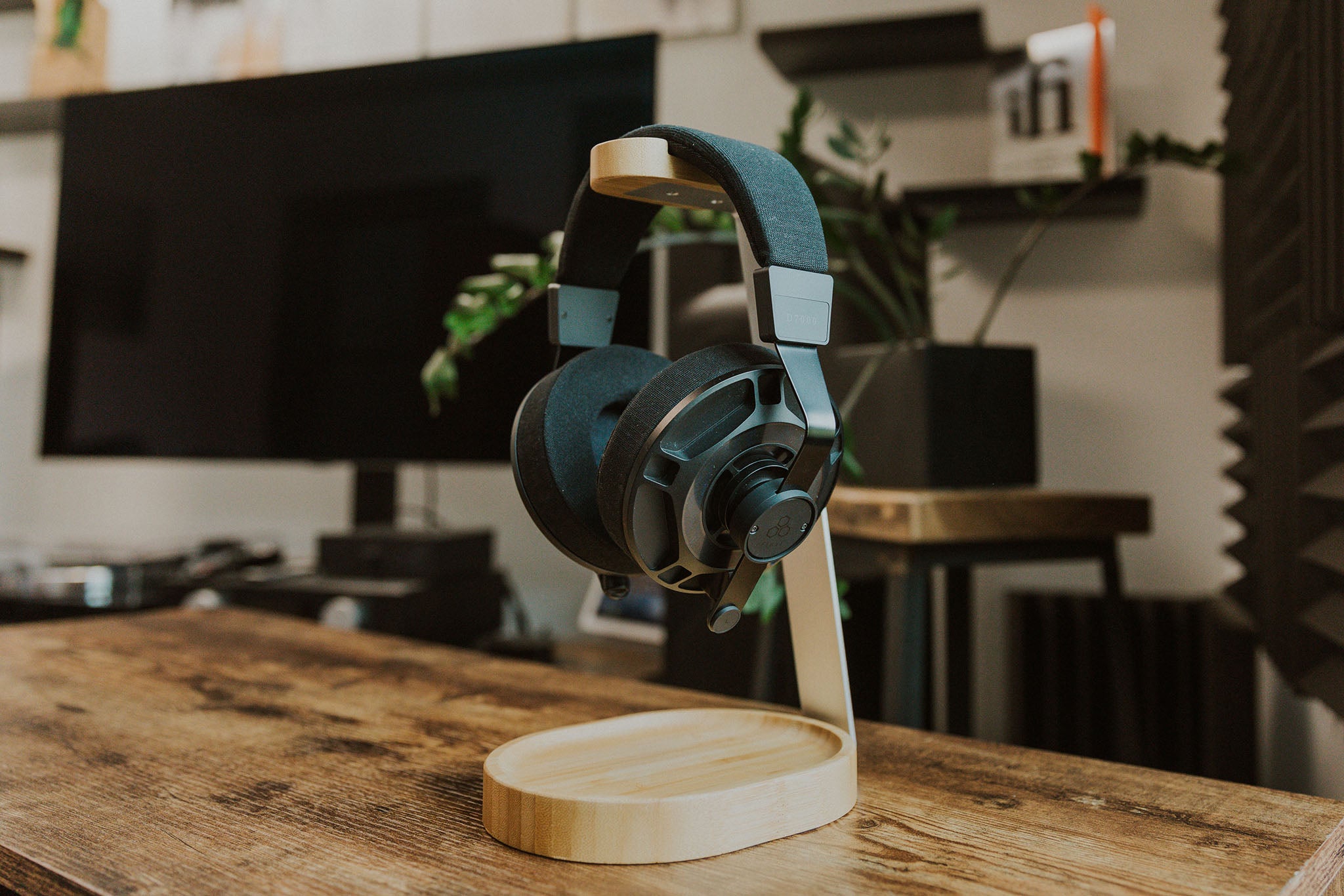 Final D7000 Open Back Planar Magnetic Headphones | Bloom Audio