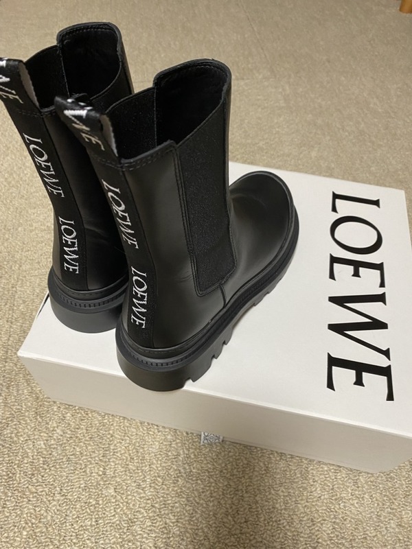10万円以下限定】今年はトレンド感120%!LOEWE(ロエベ)のブーツ特集