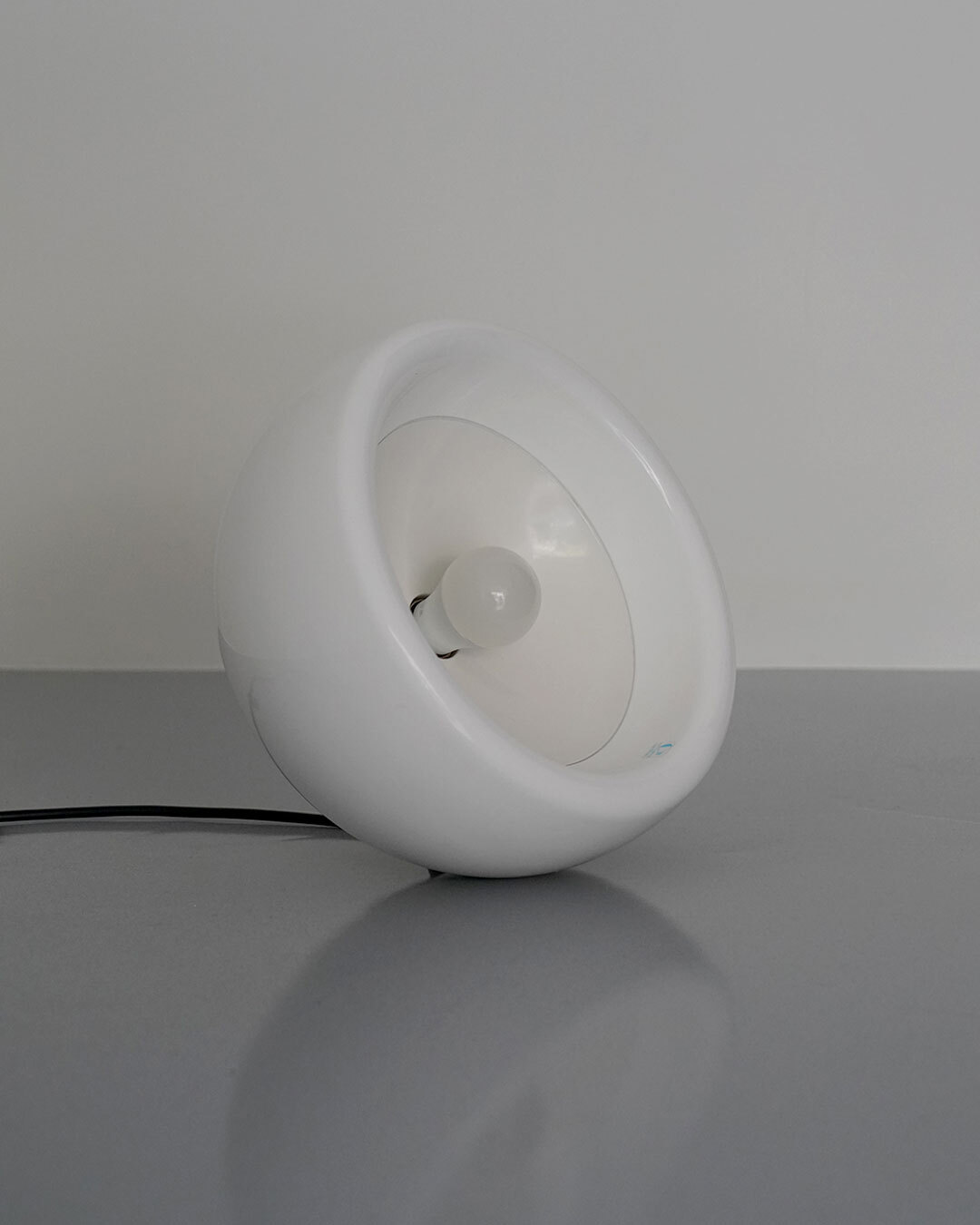 Yamagiwa - Wan Lamp 白, Design by Naoto Fukasawa 深澤直人, 2005