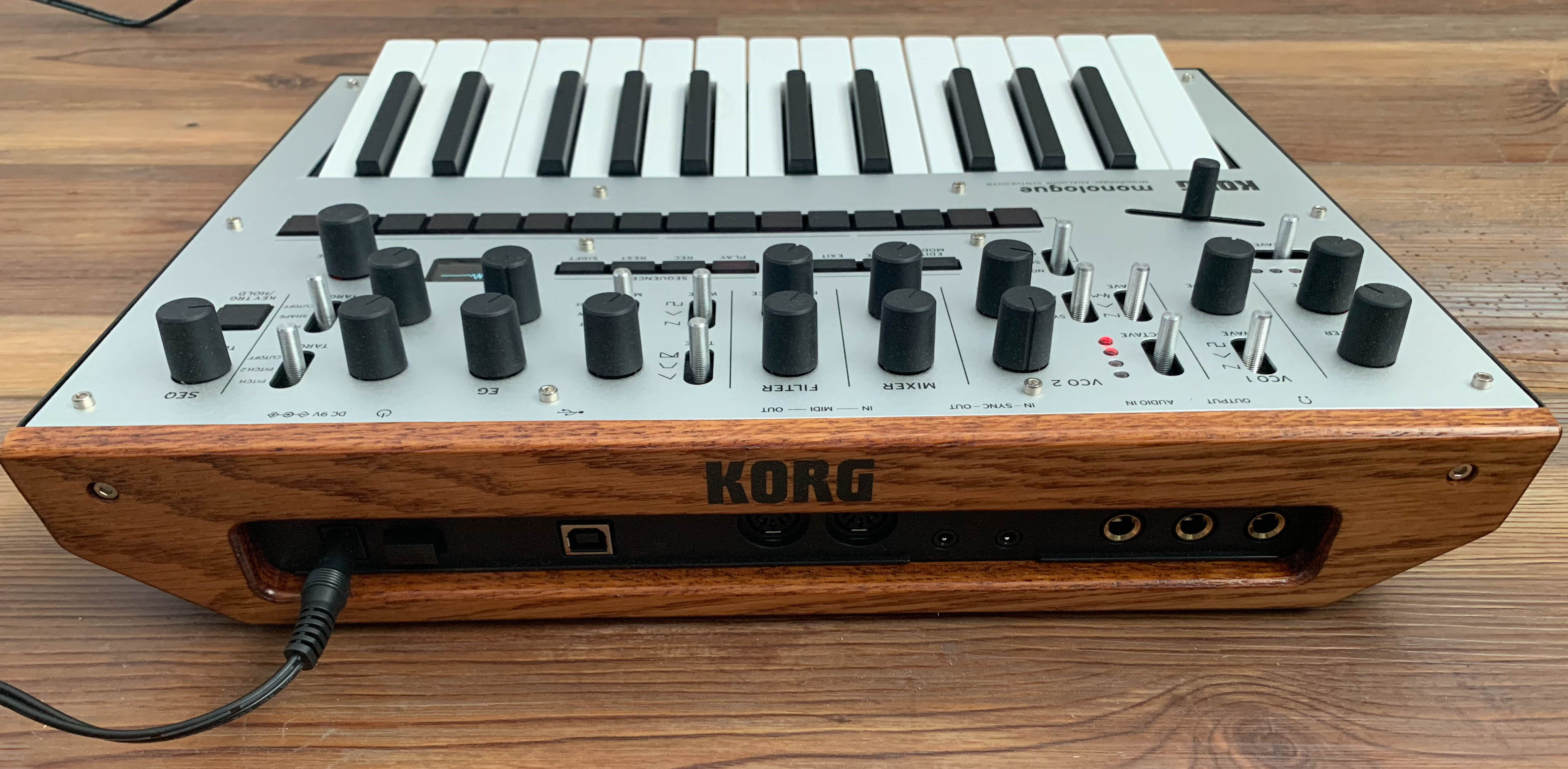 Korg Monologue (Silver) - Syntaur