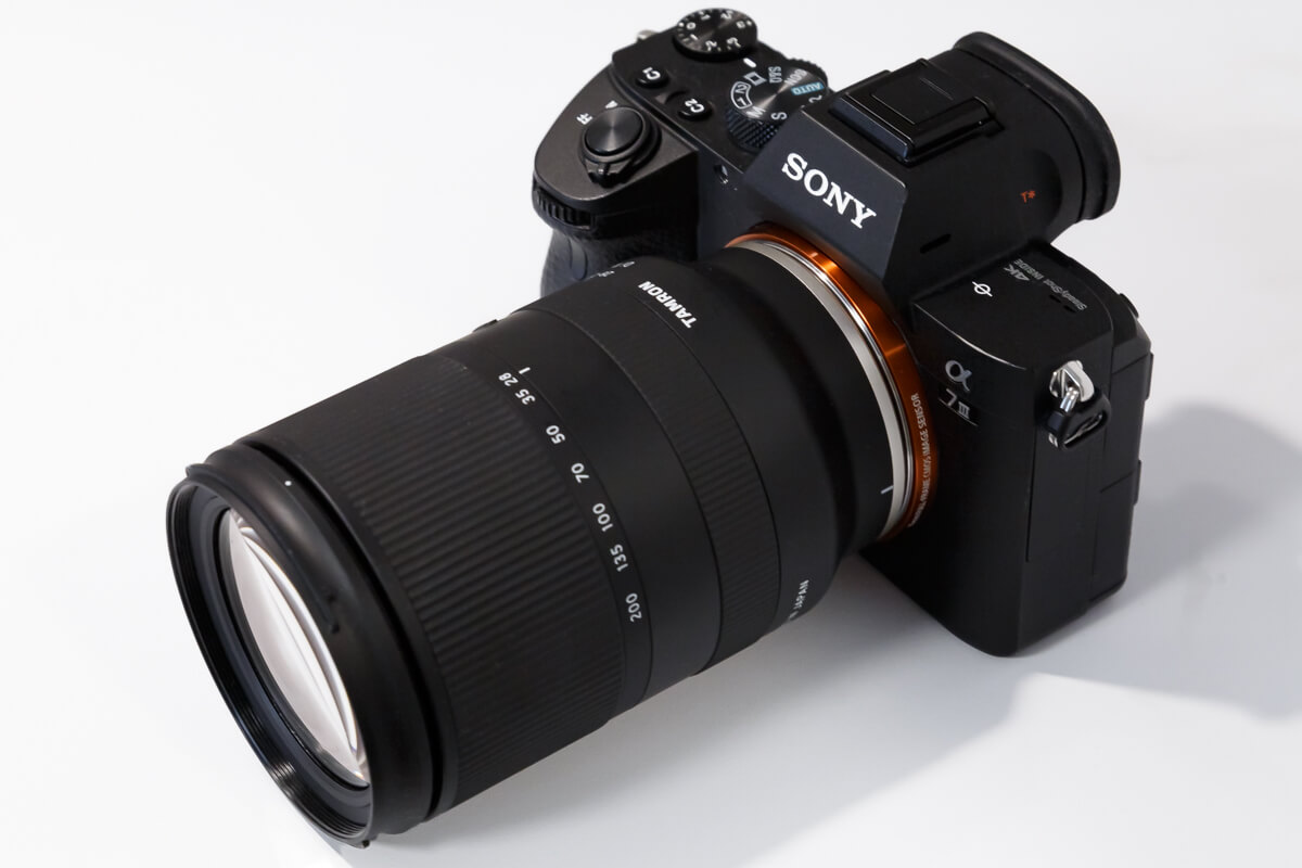 Tamron 28-200mm F2.8-5.6 ソニーEマウント（おまけ付き）