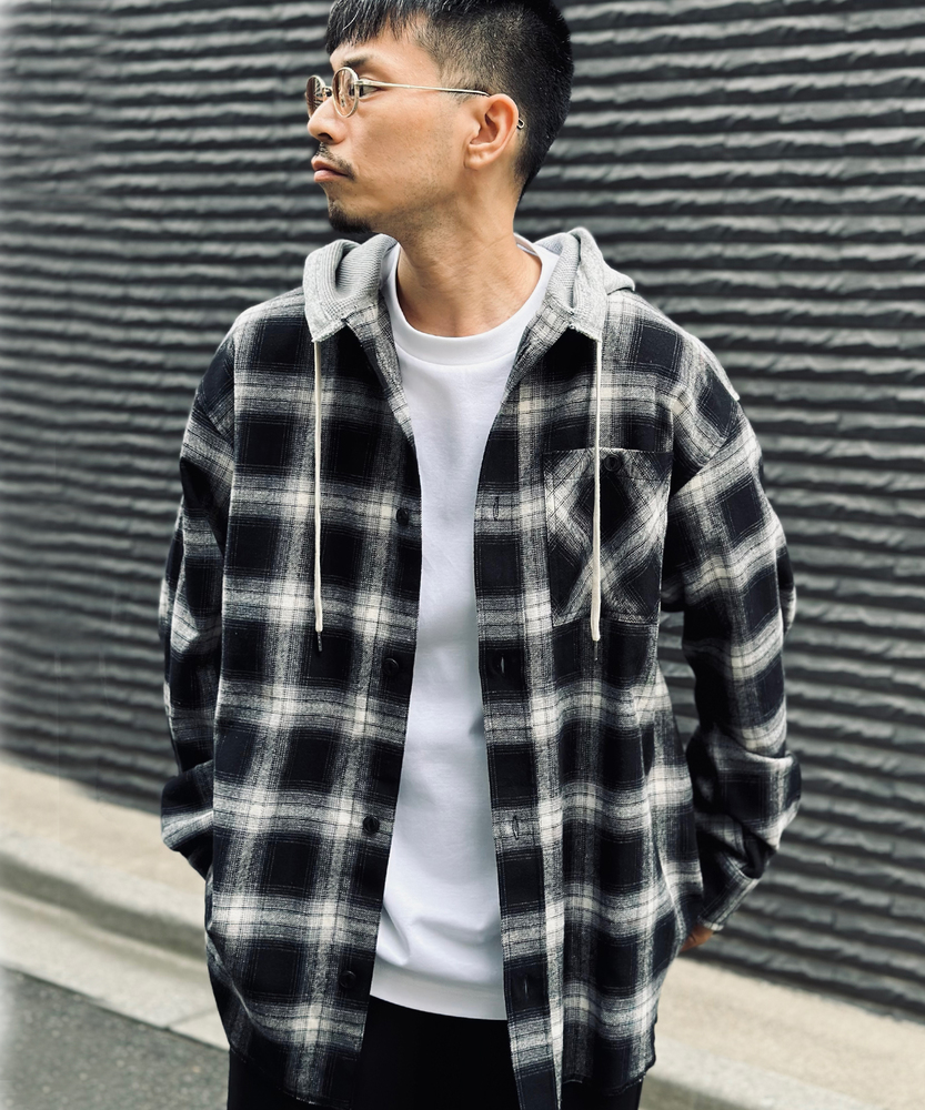 フード付きオーバーサイズチェックネルシャツ (大人のカジュアル