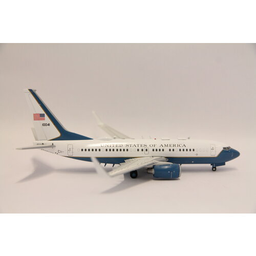 1:200 United States Air Force B737-700 (C-40B) Gemini200 G2AFO1279