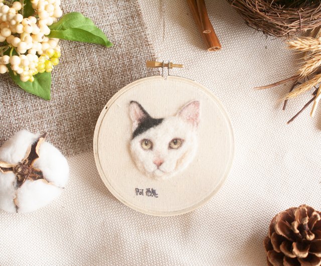 送料無料】台湾 リアルなペットの猫の毛糸刺繍フレーム絵画 Alice and