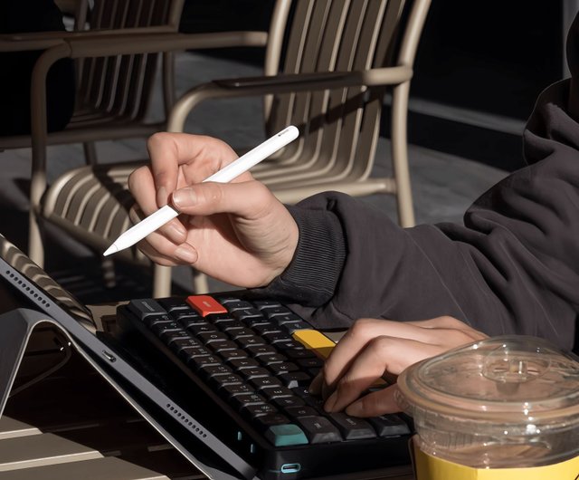 台湾 NuPhy Nufolio V3 キーボード収納ケースは、NuPhy Air75/96 V2