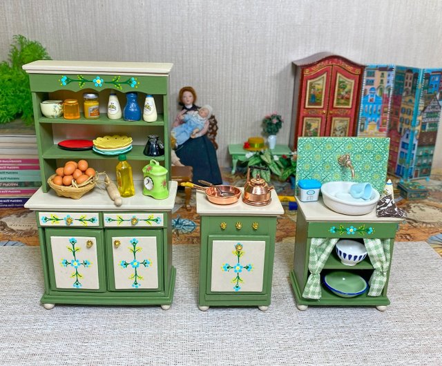 ロシア 【デジタル】チュートリアル。 1:12 のスケールのキッチン家具
