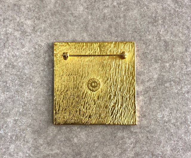 送料無料】【 日本直送 名牌中古包 】CELINE セリーヌ ブローチ