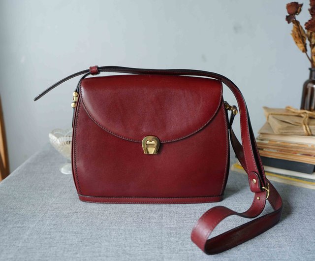 台湾 宝探しヴィンテージアンティークバッグ - ドイツAigner