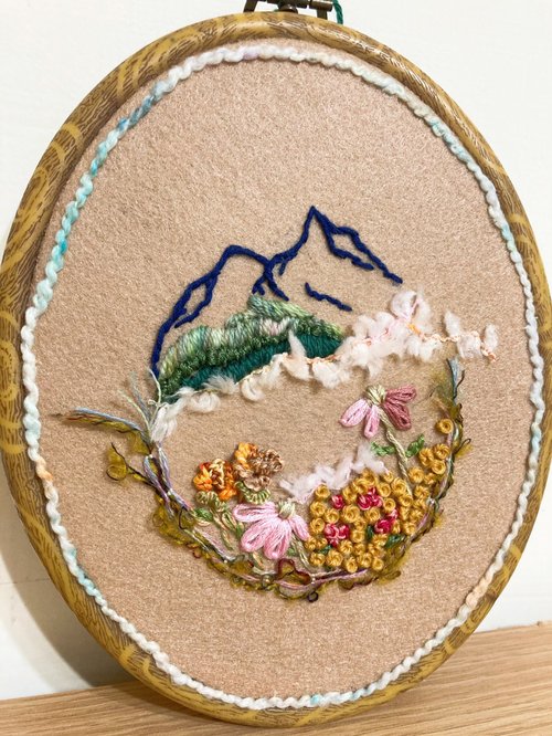 台湾 山の太陽と手作り刺繍アート吊り下げ絵刺繍絵画 YUN journey - Pinkoi