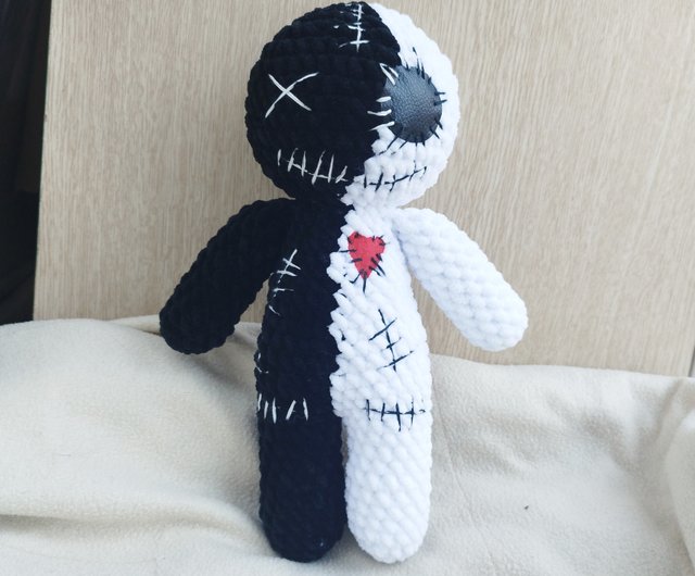 ロシア 黒と白のブードゥー人形かぎ針編みぬいぐるみ手作り FunnyToys