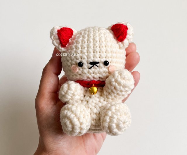 タイ 手作り招き猫あみぐるみ - 日本の招き猫のかぎ針編み人形