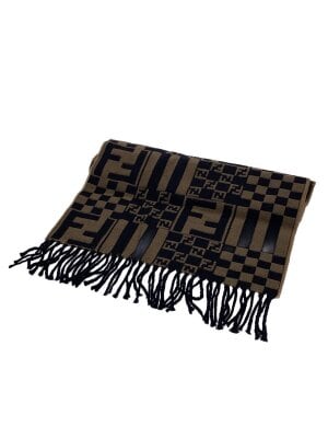 FENDIのマフラー検索結果|古着・中古品の通販サイト セカンド