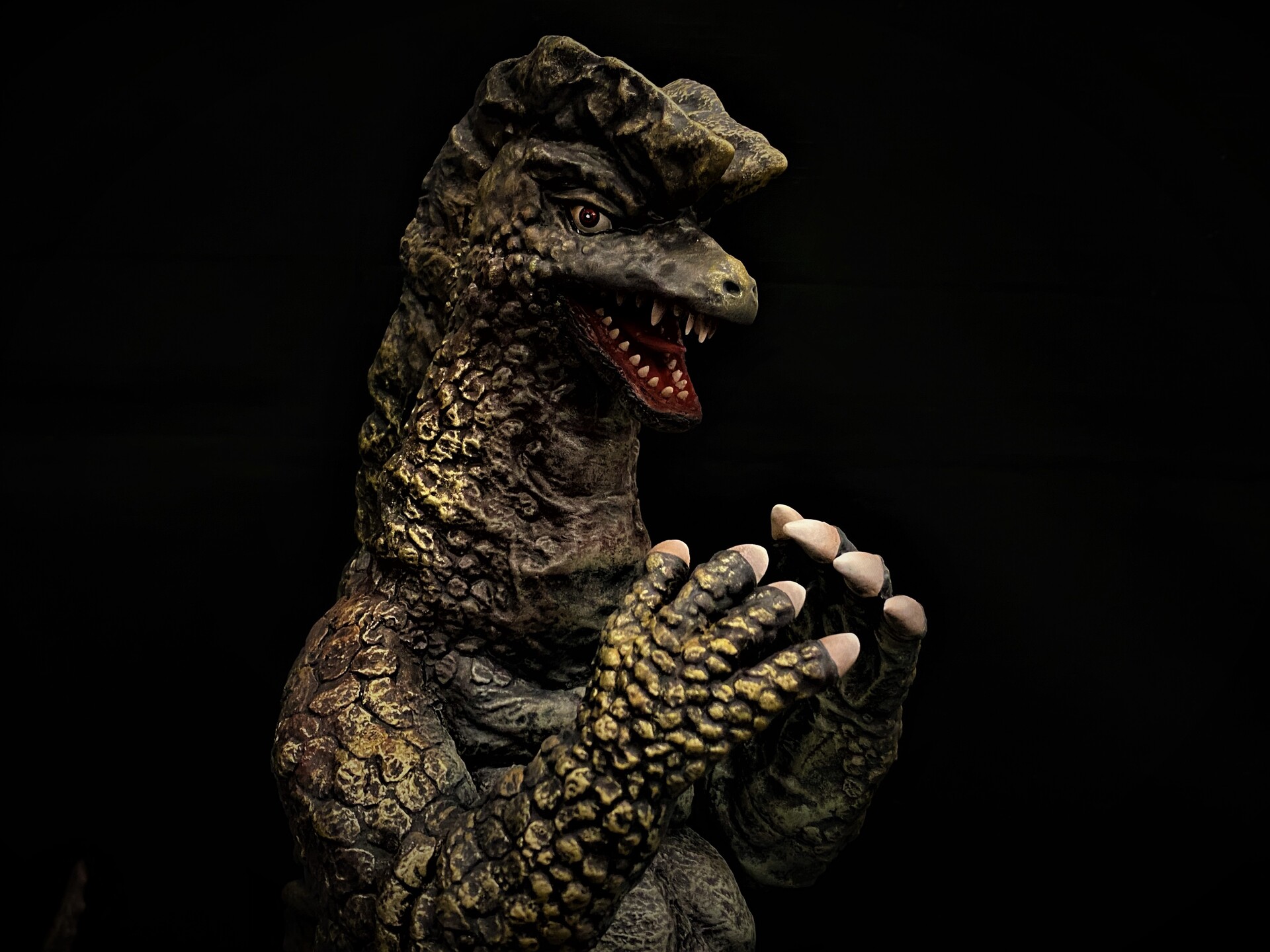 Robin Kwok - Ghostron Bomb Monster 爆弾怪獣ゴーストロン 完成品