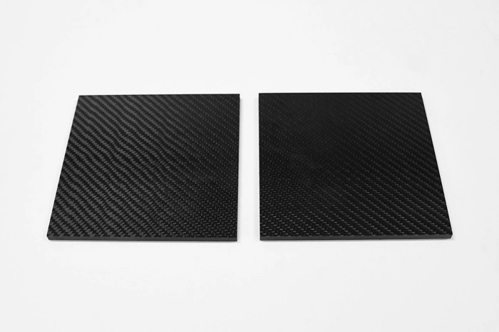カーボン板を好きなサイズでカットできるオーダーメイド加工