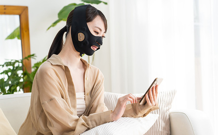 美顔器 ウェアラブル EMS美顔器 メディリフト プラス セラム セット