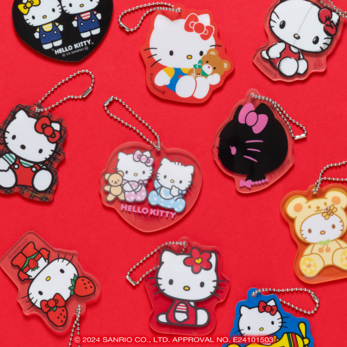 ハローキティの歴代アートを使用したグッズが当たる！「Happyくじ