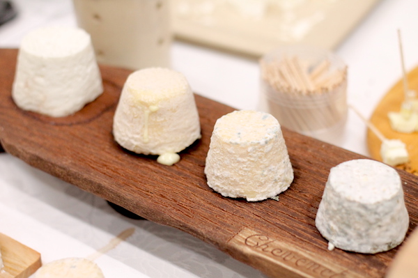 本当に美味しい山羊乳チーズを食べたことがありますか？「シェーヴル