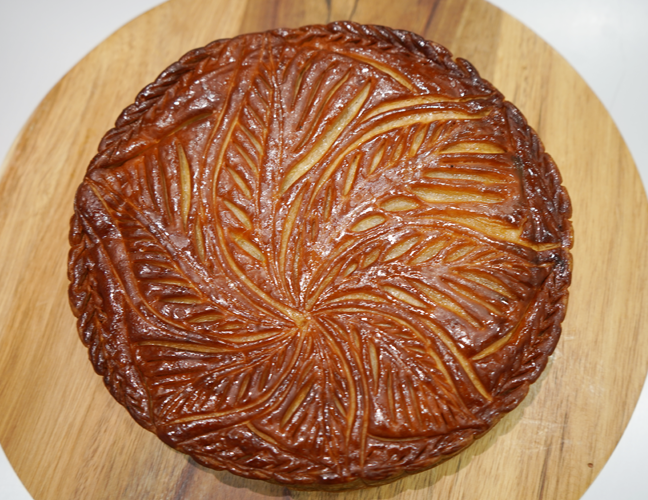 ガレット・デ・ロワに彩りを添える、小さな陶器‟フェーヴ” - chefno®︎