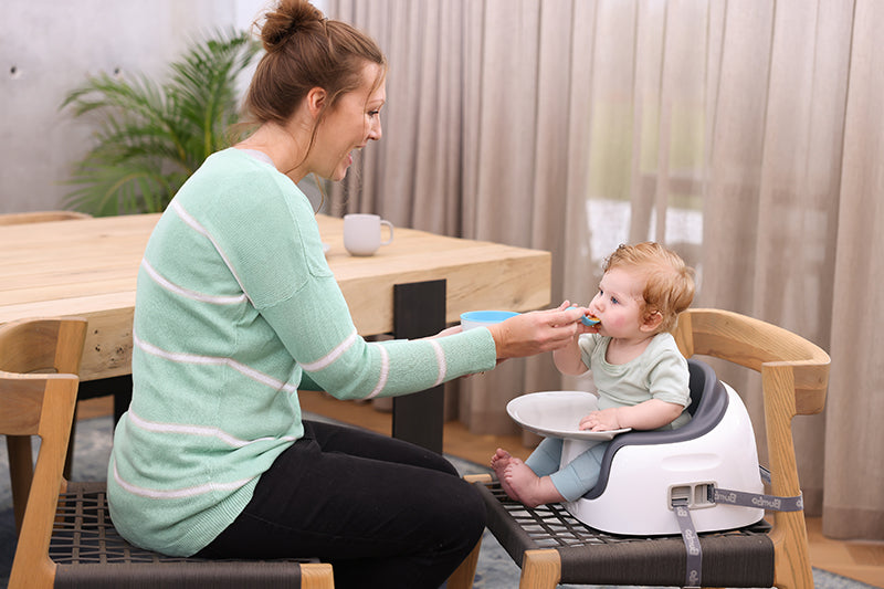 バンボ(Bumbo)公式】（リニューアル）マルチシート｜クールグレー