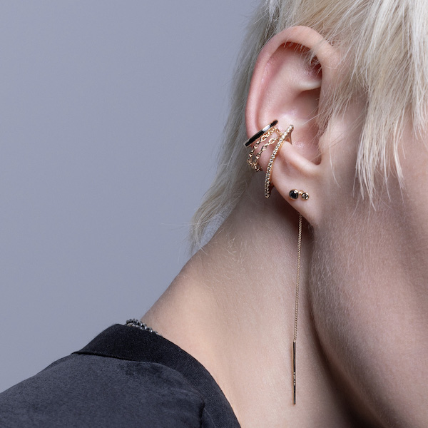 GOSSAMER スモールフープ ダイヤモンド ピアス