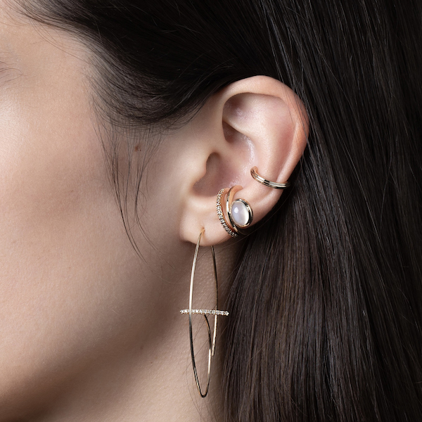 ALL ABOUT BASICS フローティングフープ ピアス M サイズ