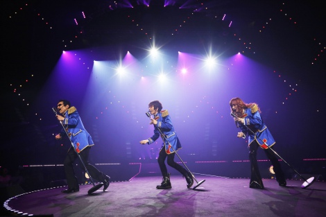 THE ALFEE、歌って踊って笑わせて…30回目の夏イベント | オリコン