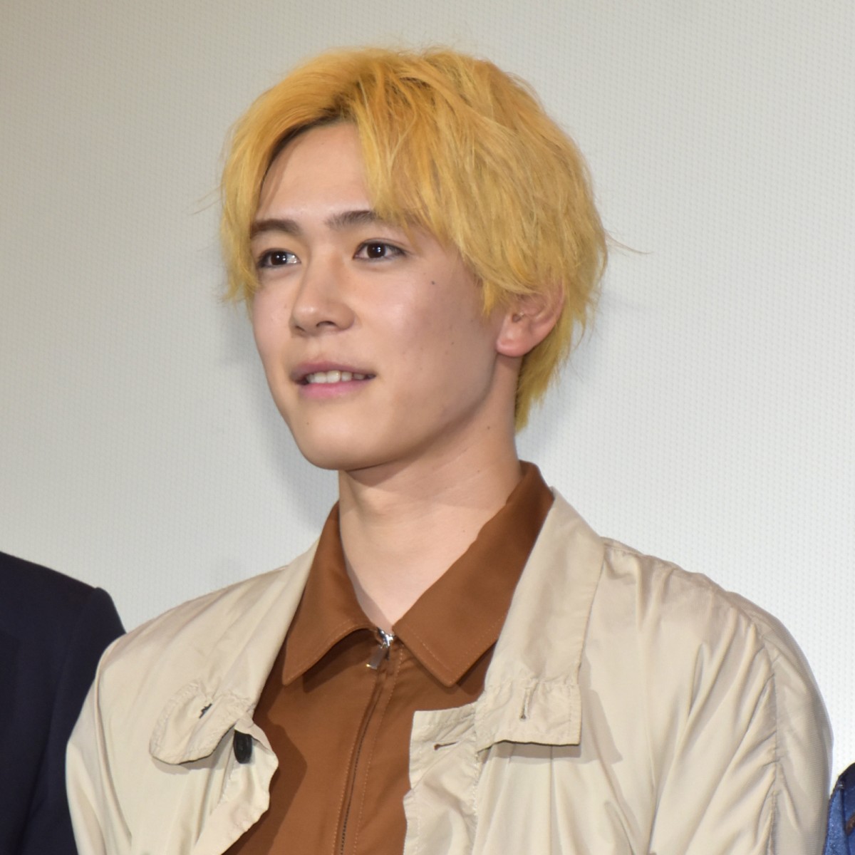画像・写真 | 内藤秀一郎、金髪姿の『仮面ライダーセイバー』舞台