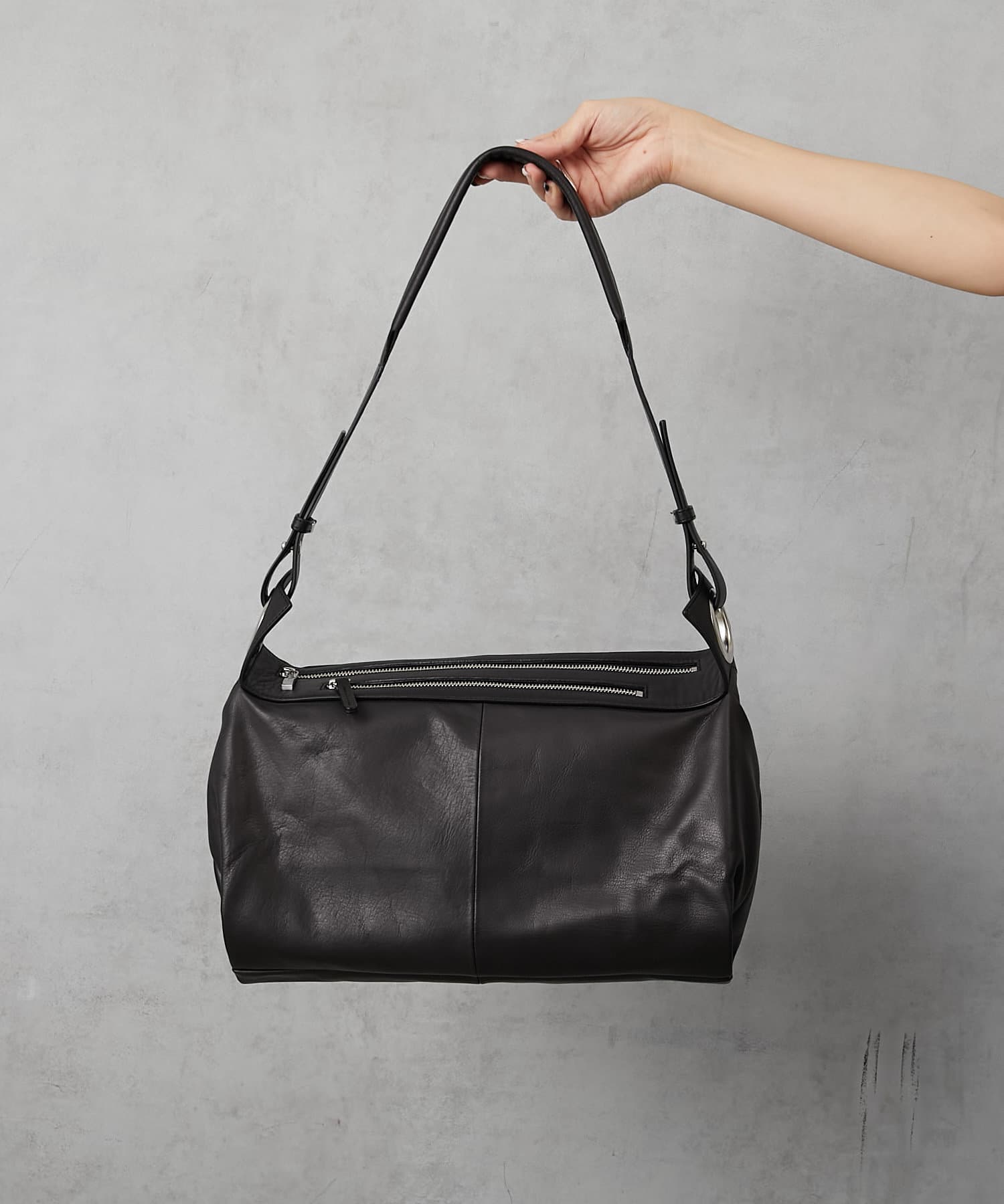 kawa-kawa(カワカワ)】NO1285 ハトメボディバッグ Lサイズ | ear