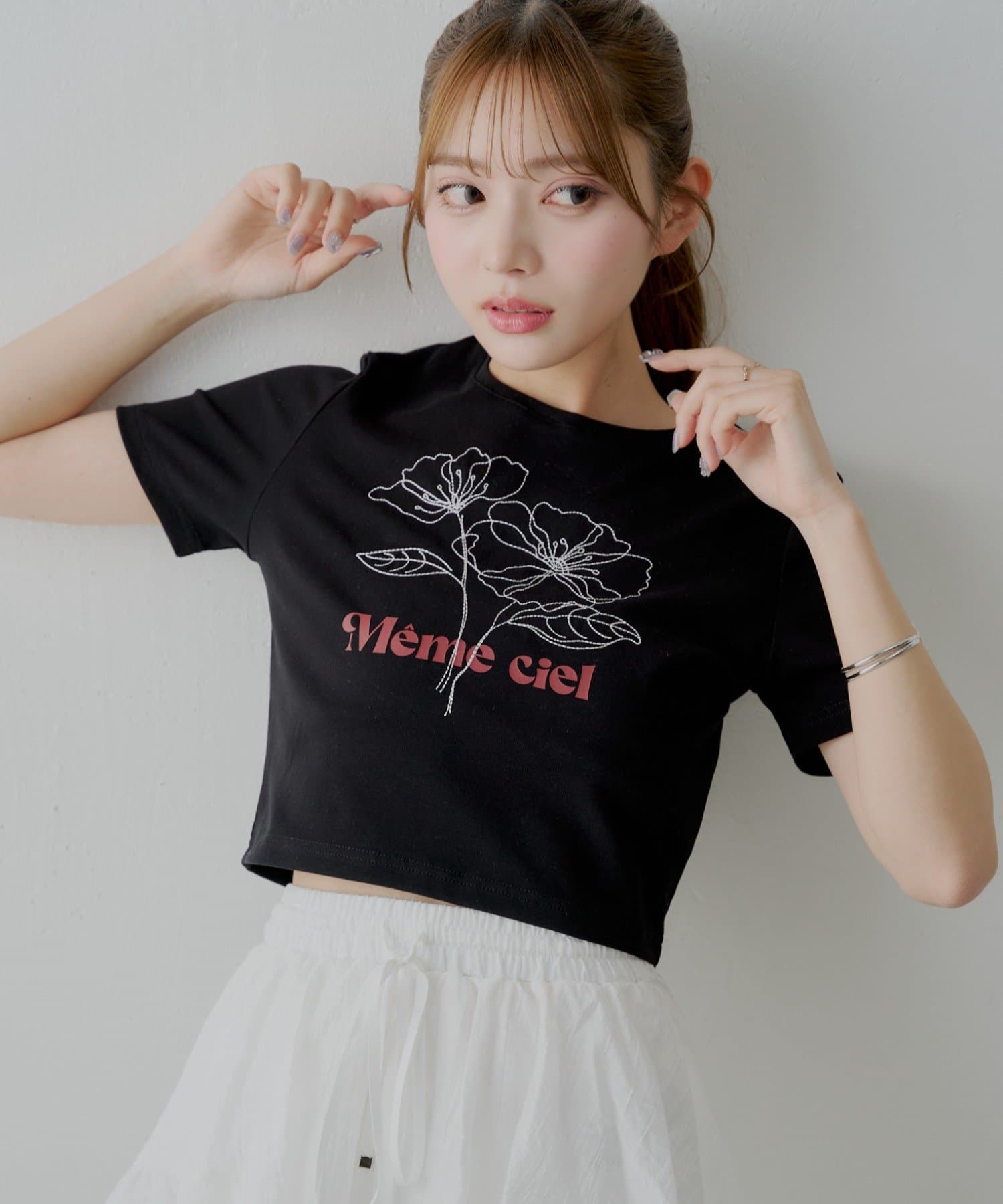 5色展開】フラワー刺繍チビT | Chico(チコ)レディース | PAL CLOSET