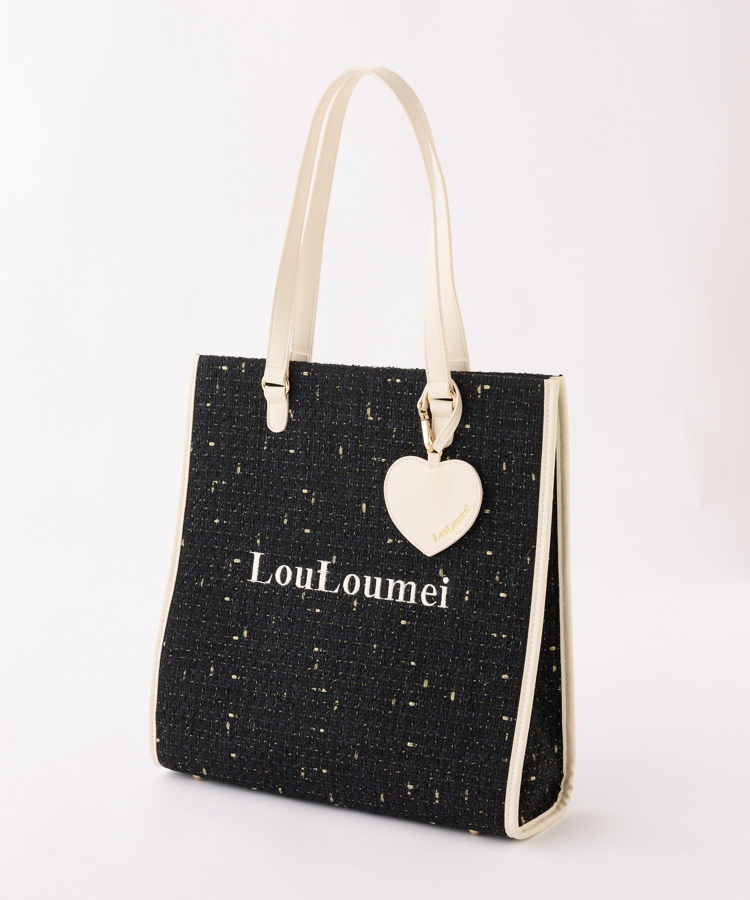 LouLoumei】ハートチャーム付きトートバッグ／推し活にも／自立可能