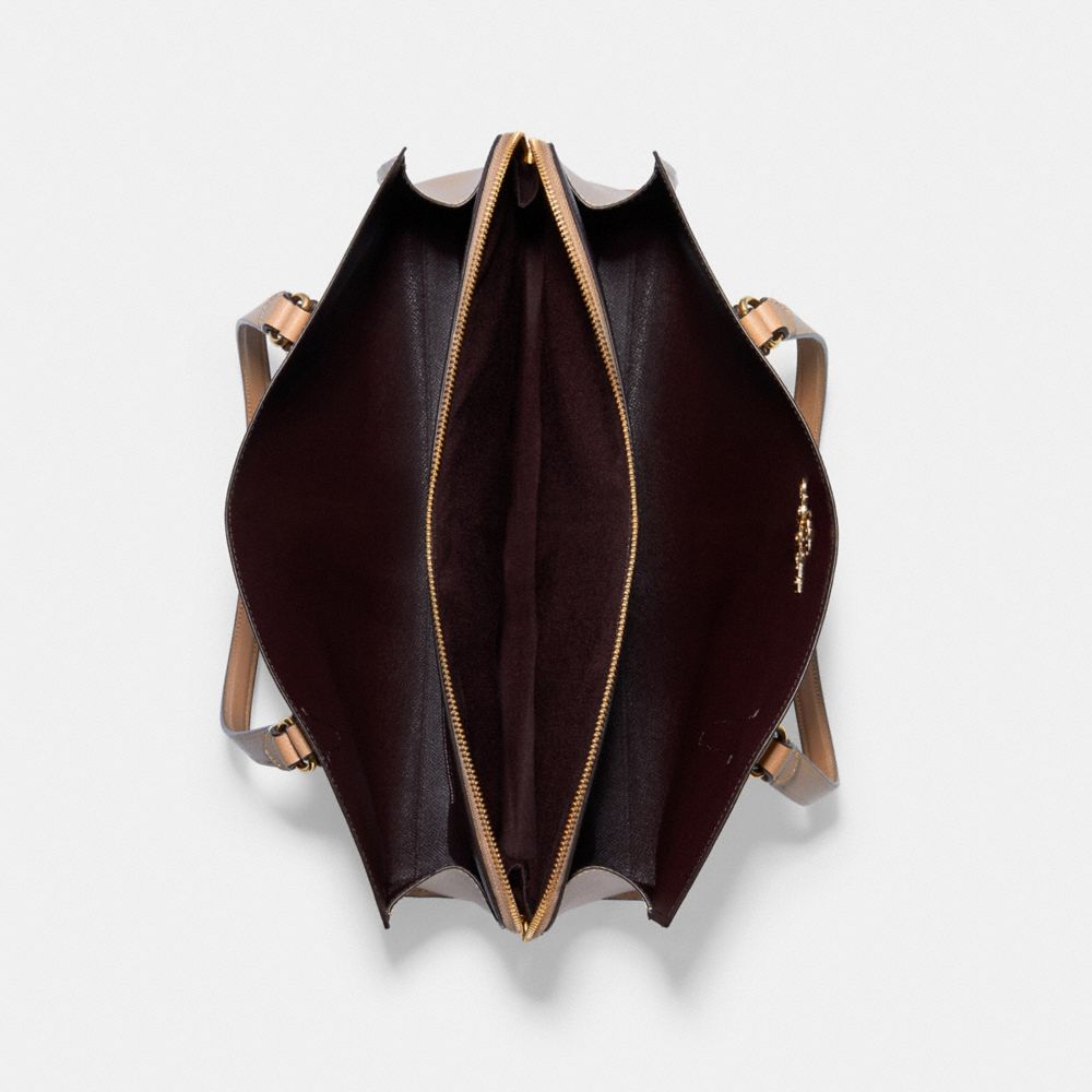 テイタム キャリーオール 40 ハンドバック&サッチェル