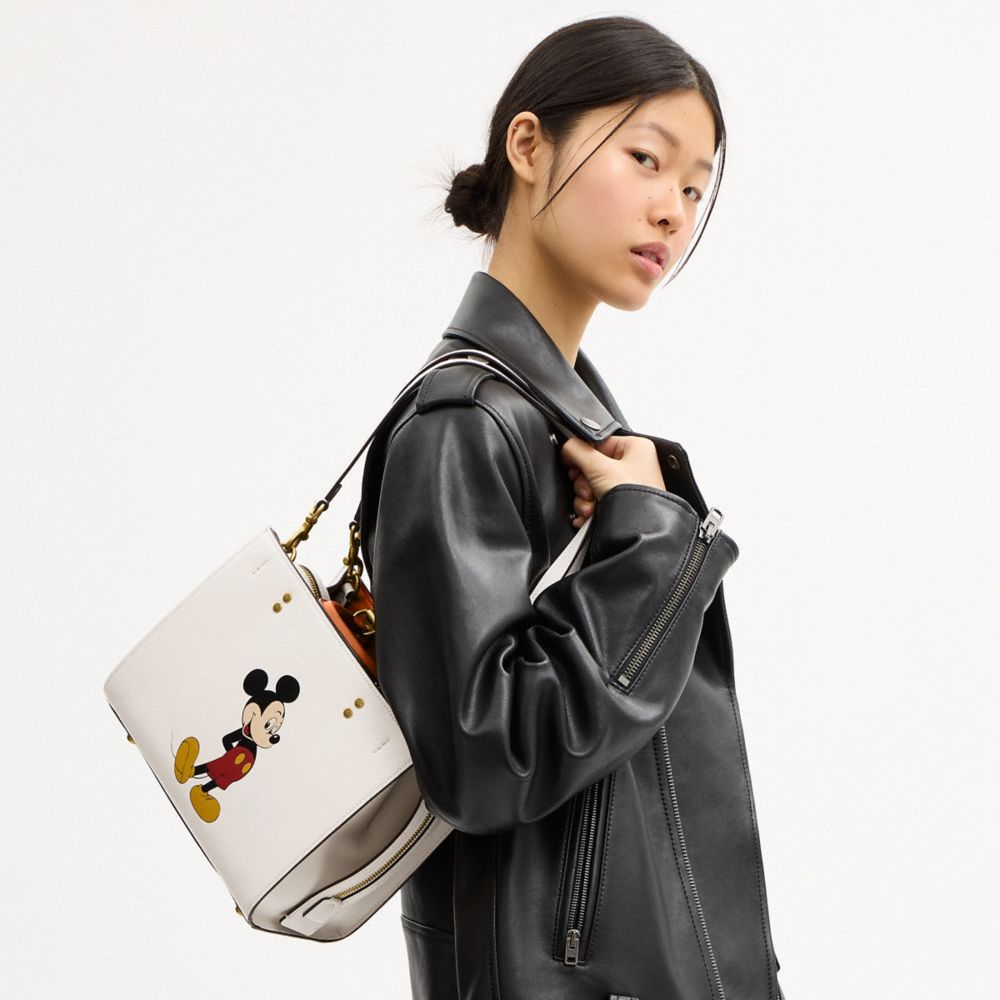 公式】COACH – コーチ | 【DISNEY X COACH 】ローグ 25 / ミッキーマウス