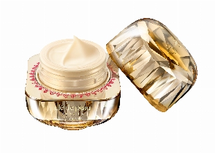 クレ・ド・ポー ボーテより、唯一無二の輝きで満たす