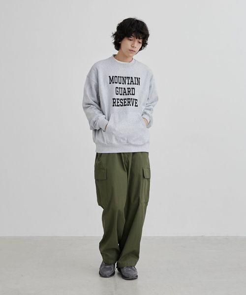 カンガルーポケットプリントスウェット