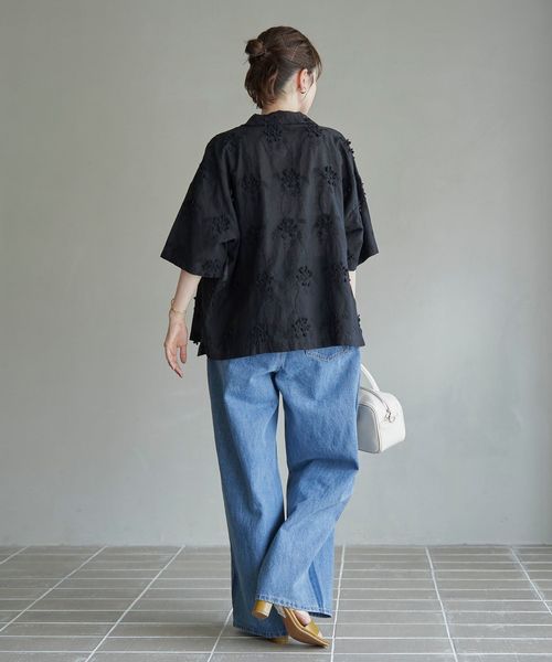 新色登場・追加】3Dフラワー刺繍 ハーフスリーブシャツ