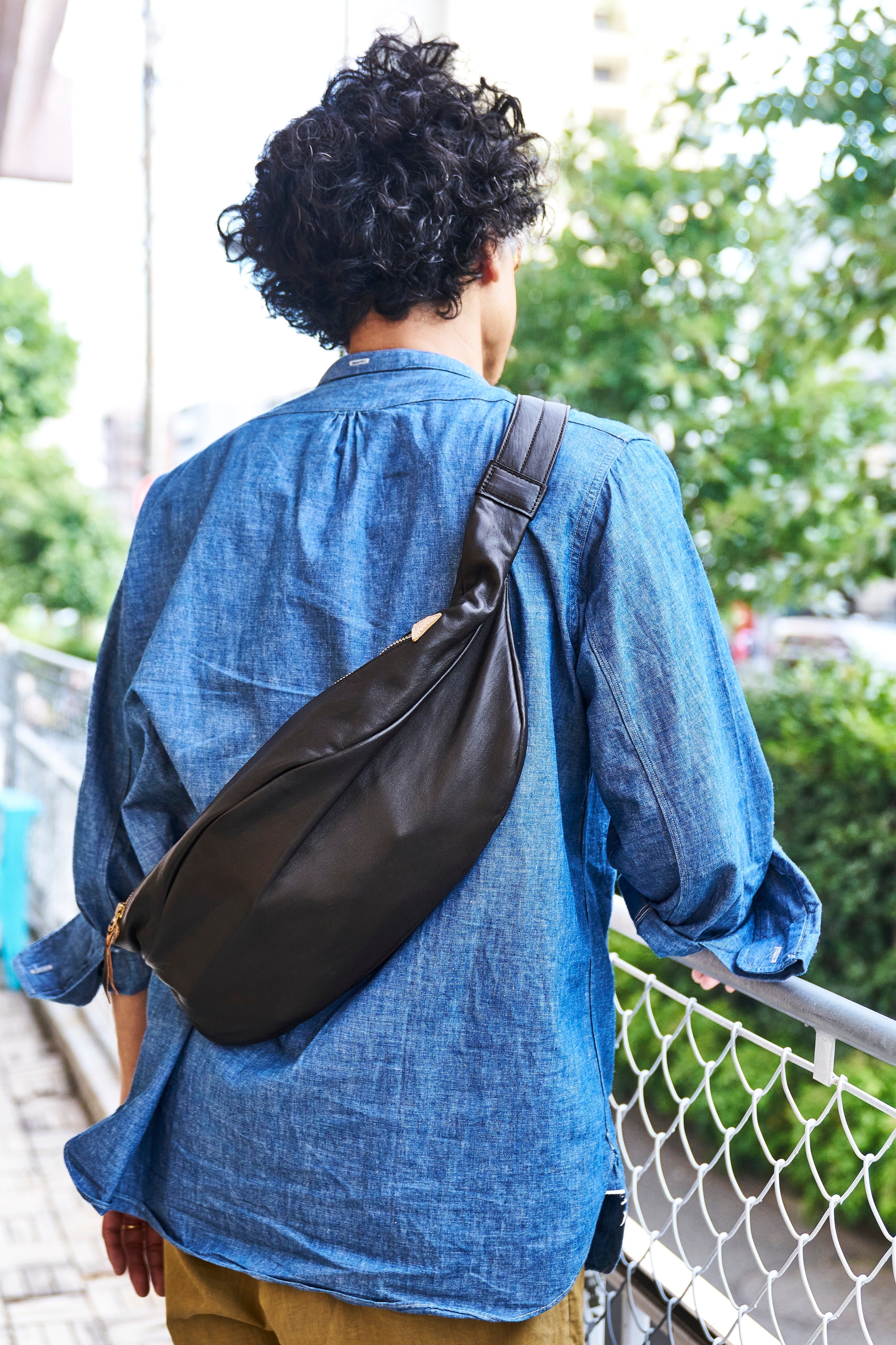 池田工芸 × Lightning 「赤茶芯」ホースハイド バディバッグ【7月3日頃