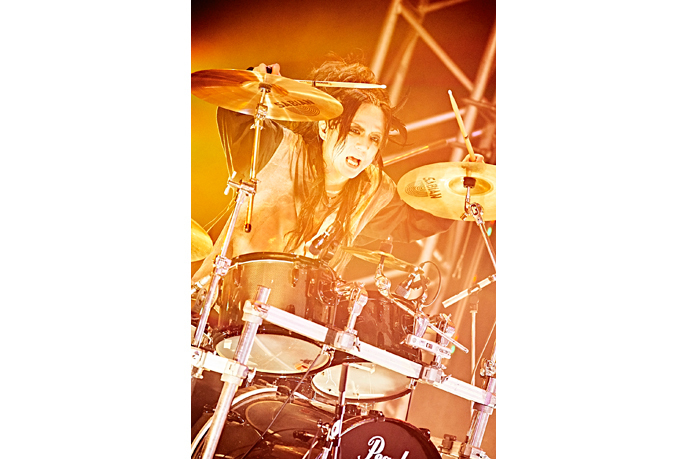 BORN 2016.5.26 Zepp DiverCity【SUPER BLACK MARKET】ライブレポート