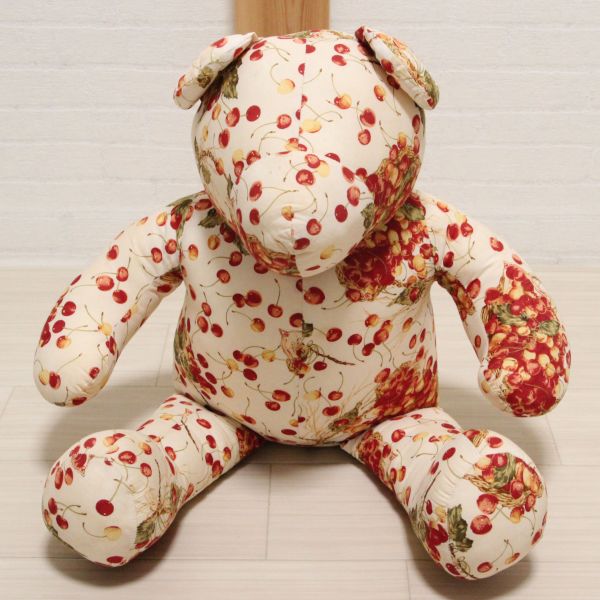 白チェリーリップスptくまぬいぐるみ(大) - ピンクハウス通販