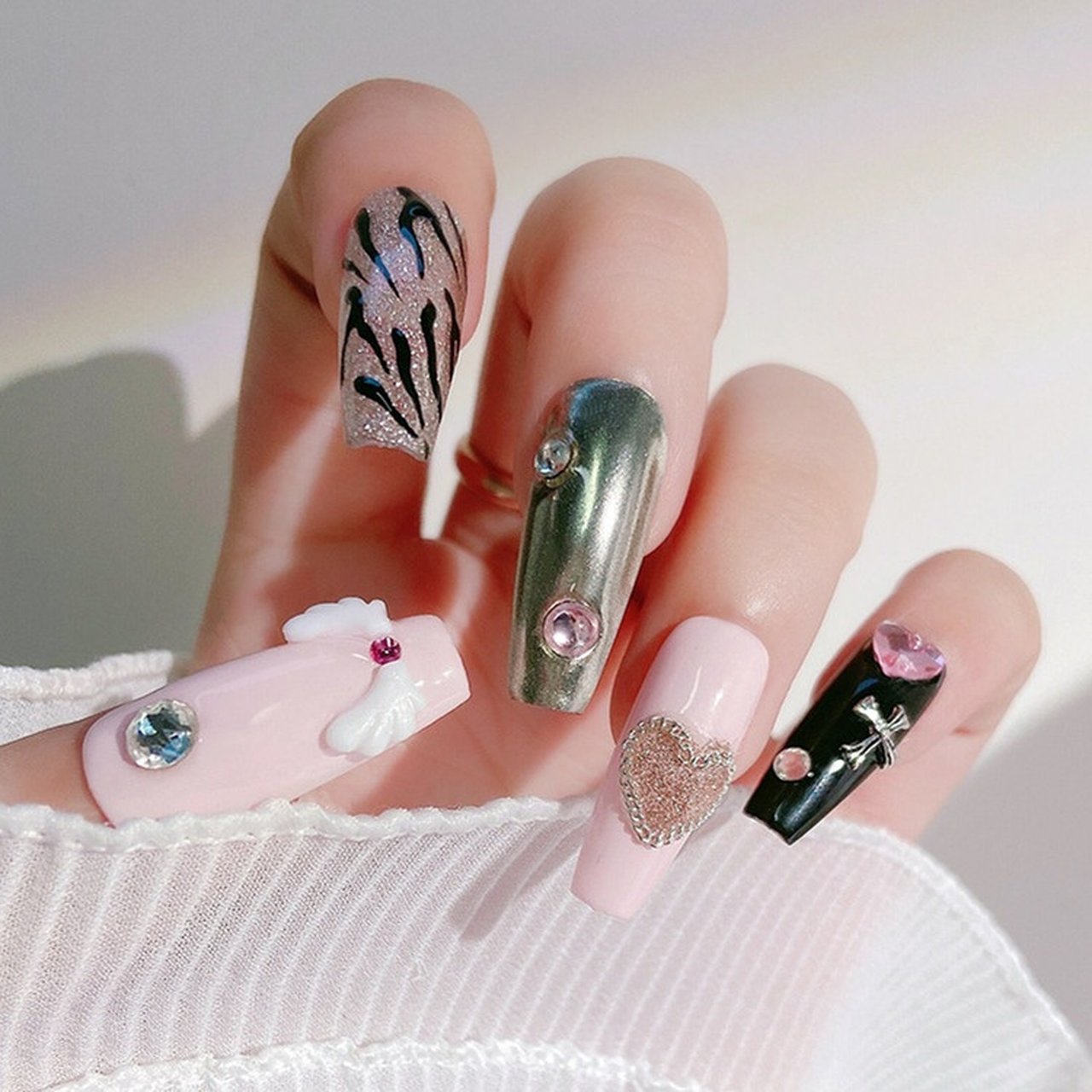 天使の羽ネイルパーツ （約10個） | パーツ/スタッズ/ストーン