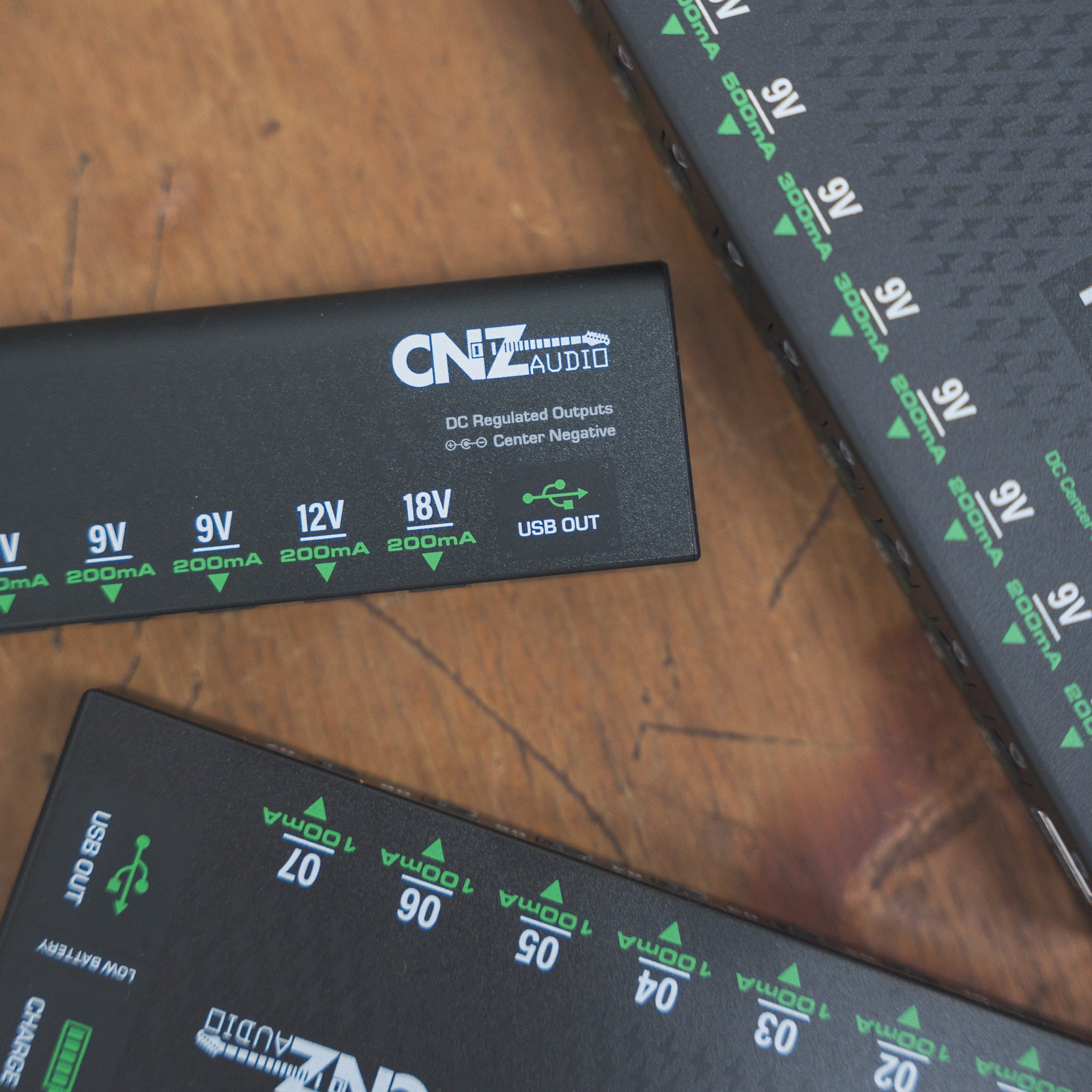 Mini Pedal Power Supply - Pedal Power Bolt | CNZ Audio