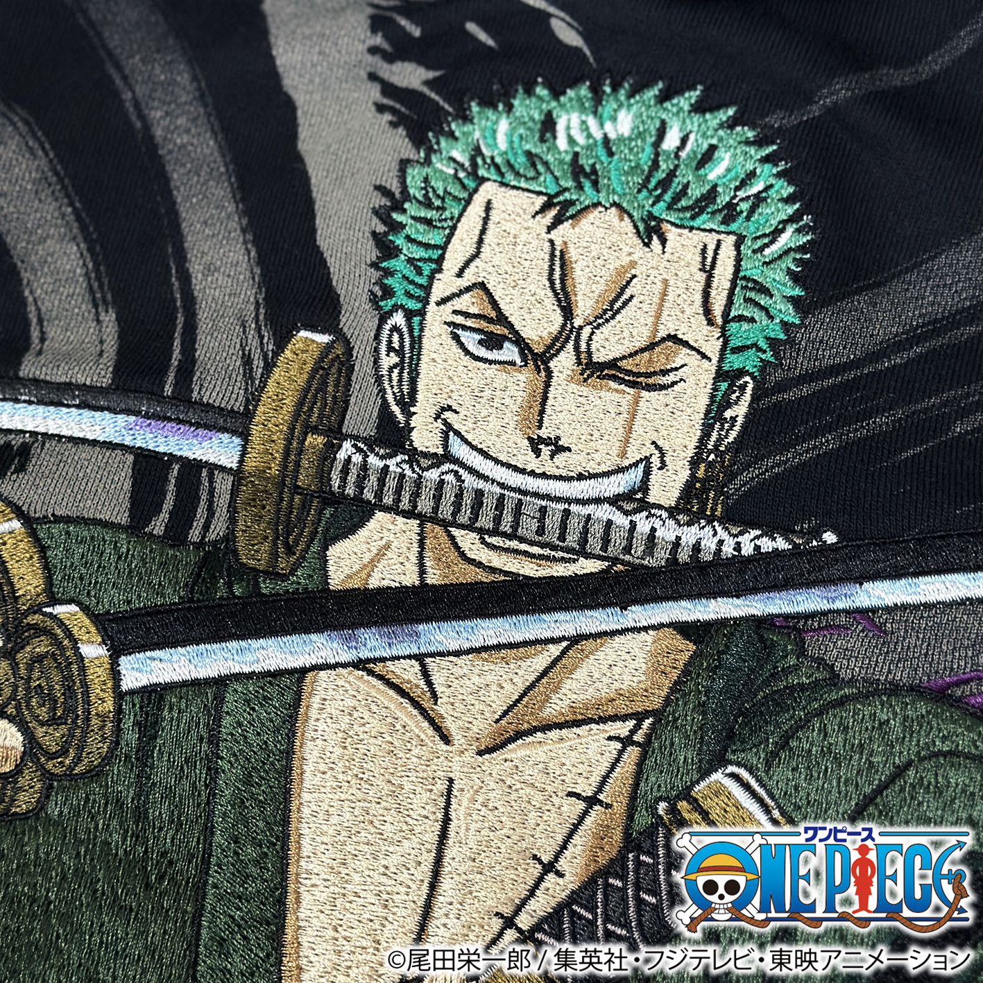 株式会社ク・ラッチ / ONE PIECE × 絡繰魂 【ゾロ】海賊狩りのパーカー